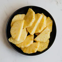 Simple way to cut a pineapple